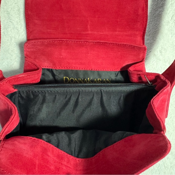 Vintage Red Suede Shoulder Bag, Made in Italy by Donna Karan New York - Picture 4 of 9